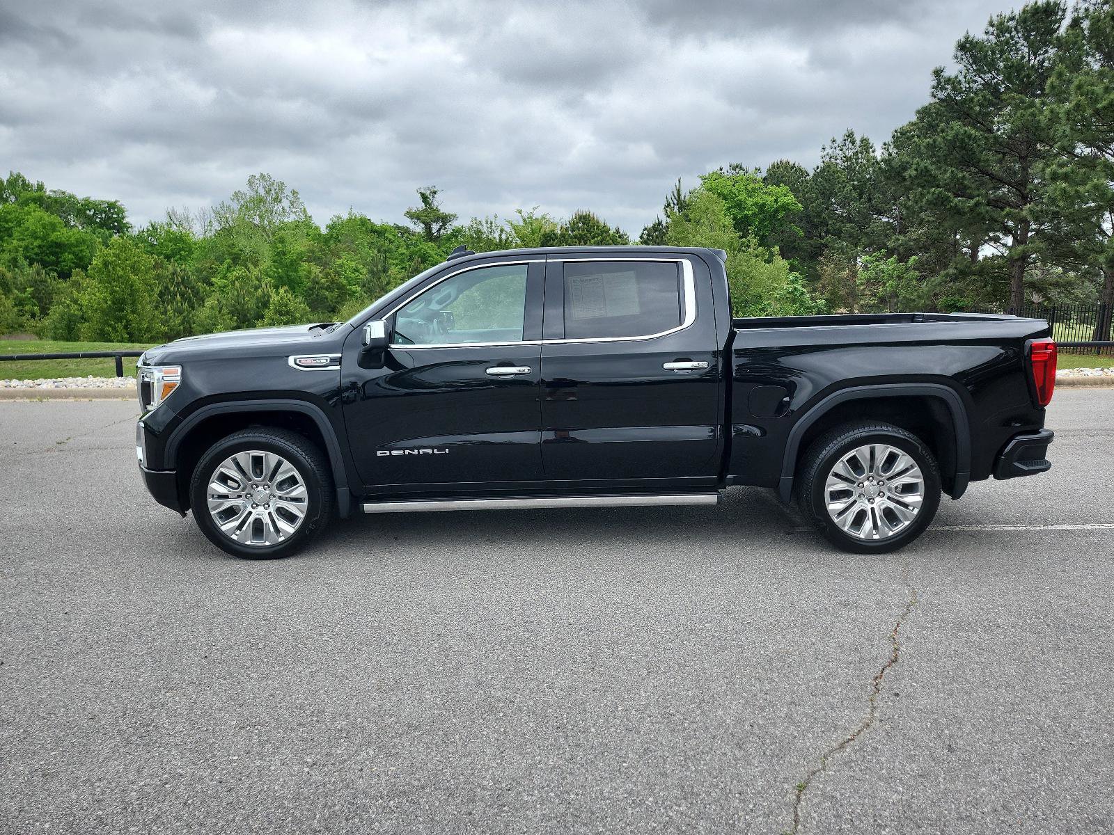 Used 2021 GMC Sierra 1500 Denali w/ Denali Ultimate Package image 2