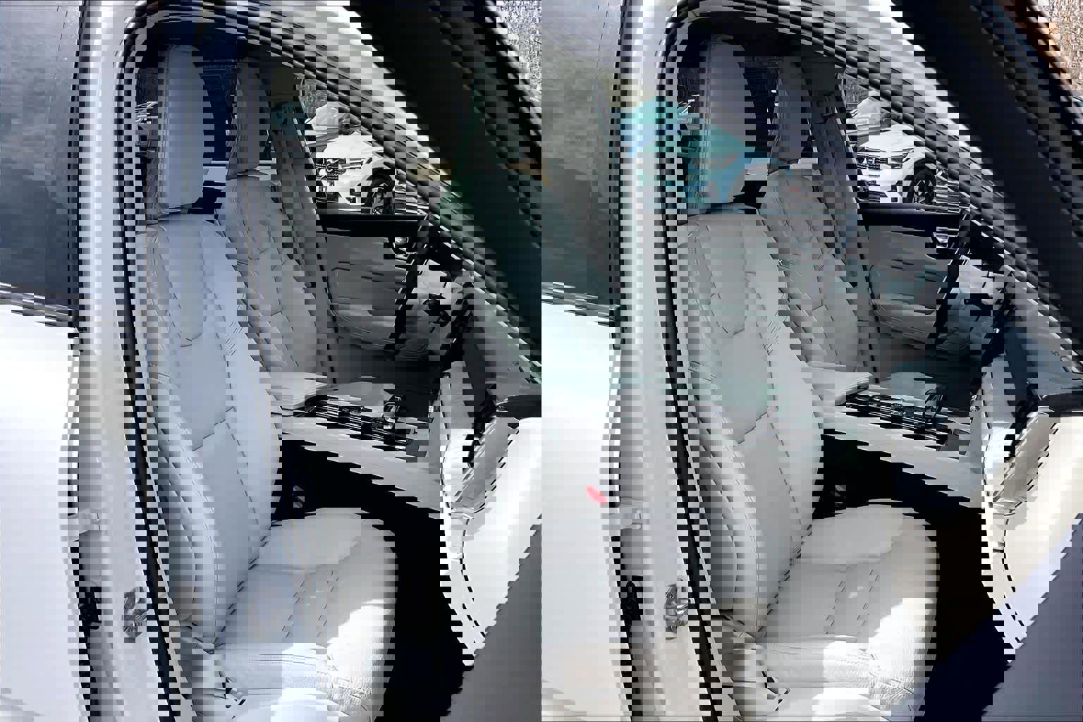 Certified 2024 Volvo XC60 B5 Plus w/ Protection Package Premier image 8