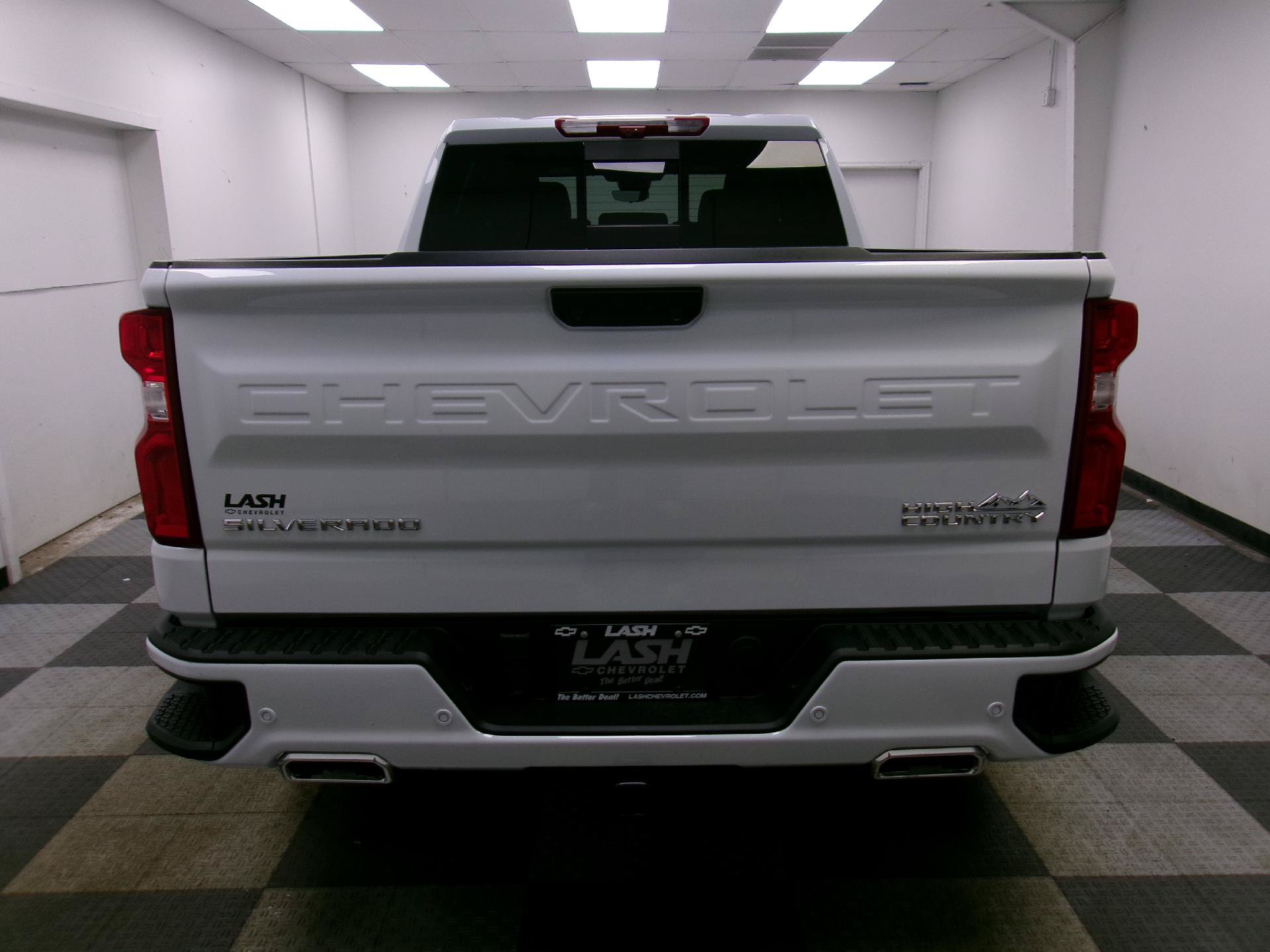 New 2026 Chevrolet Silverado 1500 High Country w/ Technology Package AWD/4WD image 13