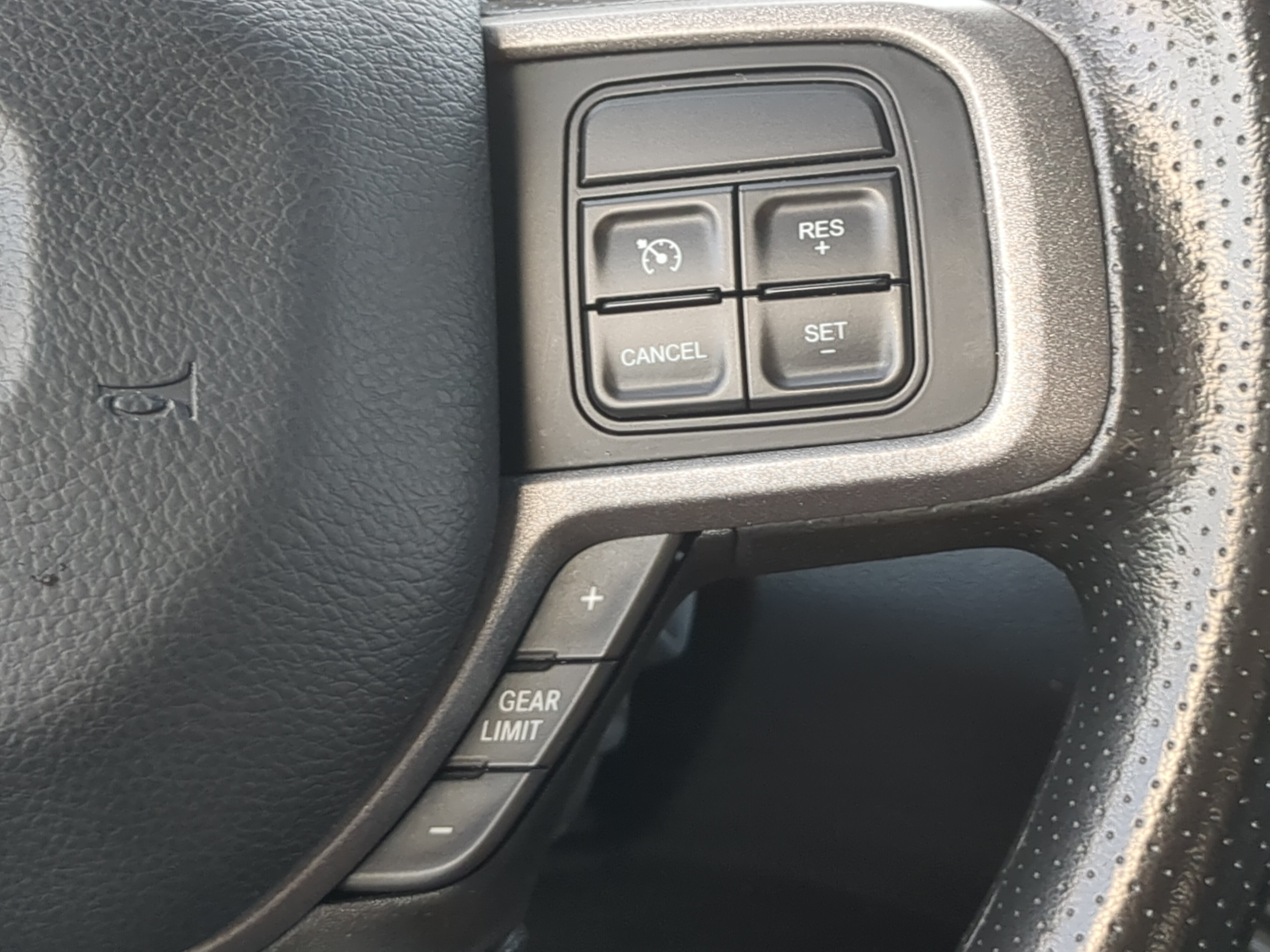 Used 2022 RAM 5500 Tradesman w/ Chrome Appearance Group RWD image 21