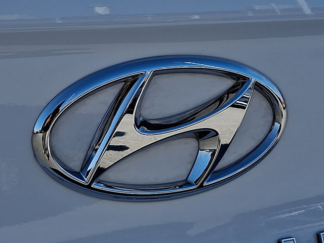 Certified 2024 Hyundai Venue SEL image 29
