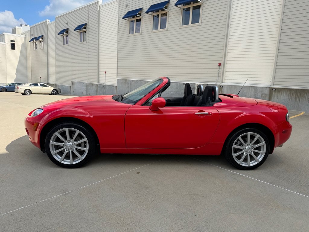 Used 2008 MAZDA MX-5 Miata Touring RWD image 6