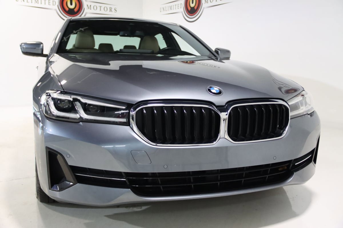 Used 2021 BMW 530i xDrive w/ Convenience Package AWD/4WD image 23