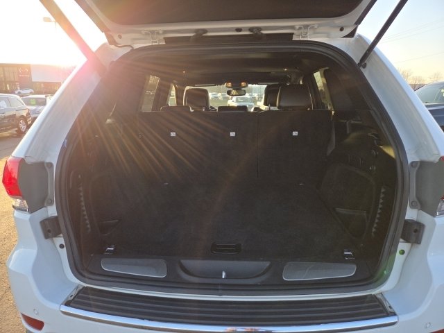 Used 2019 Jeep Grand Cherokee Limited image 15