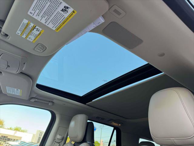 Used 2022 Lincoln Navigator L Reserve AWD/4WD image 20