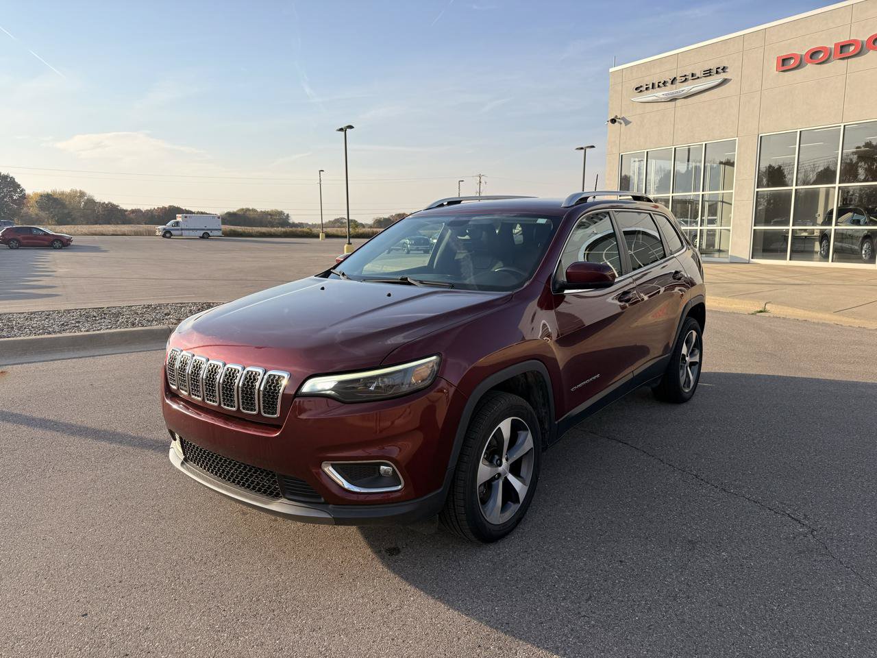 Used 2020 Jeep Cherokee Limited AWD/4WD image 7