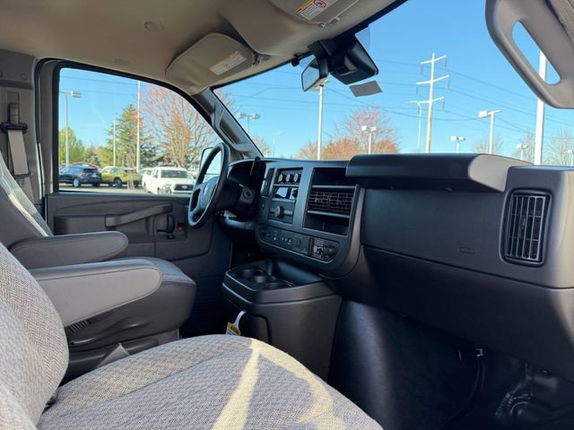 New 2025 Chevrolet Express 3500 w/ Driver Convenience Package image 37