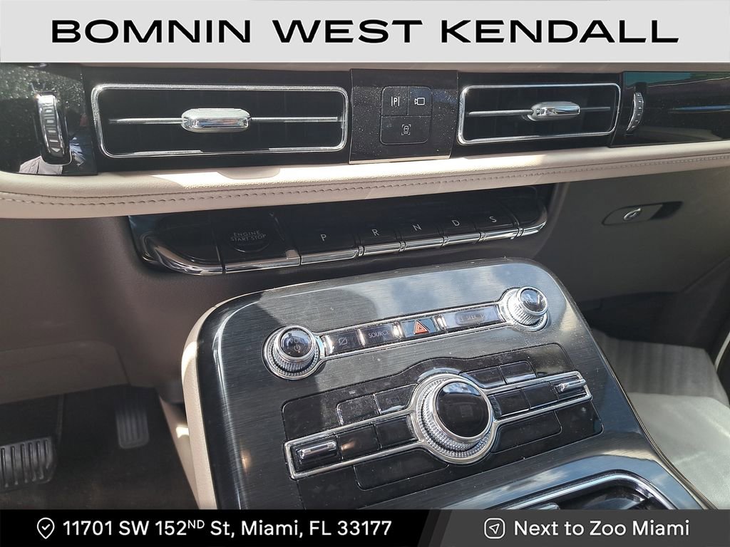 Used 2023 Lincoln Nautilus AWD w/ Premium Package image 29
