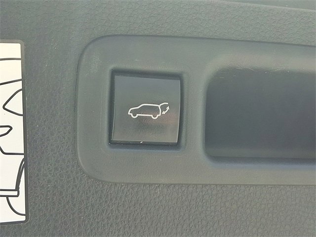 Used 2021 Toyota Highlander Platinum image 30