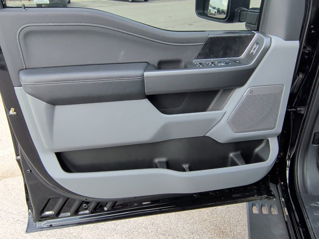 New 2026 Ford F250 XLT w/ XLT Premium Package image 9