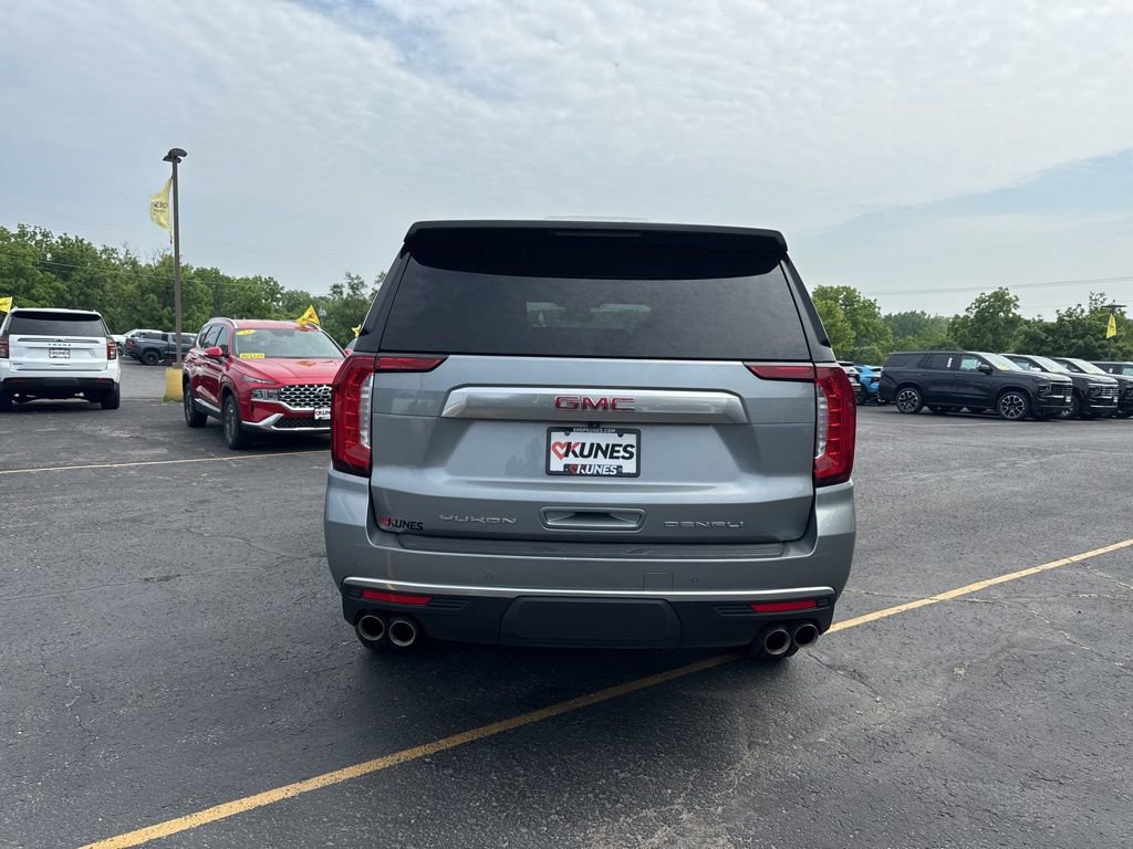 Used 2023 GMC Yukon Denali AWD/4WD image 7