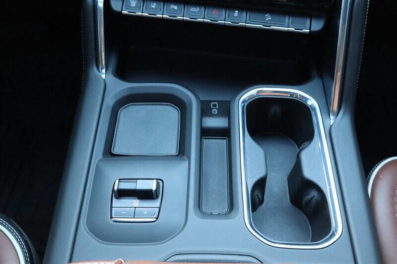 Used 2025 GMC Sierra 3500 Denali Ultimate image 21