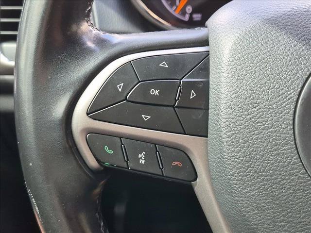 Used 2021 Jeep Grand Cherokee Laredo AWD/4WD image 11