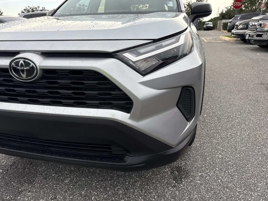 Used 2023 Toyota RAV4 LE FWD image 10