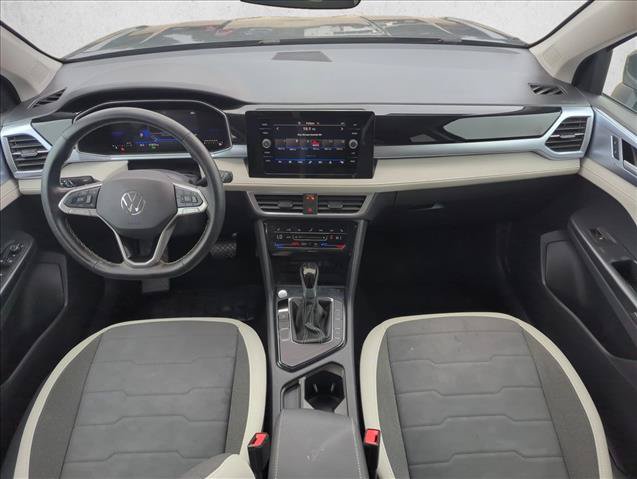 Used 2025 Volkswagen Taos SE FWD image 16