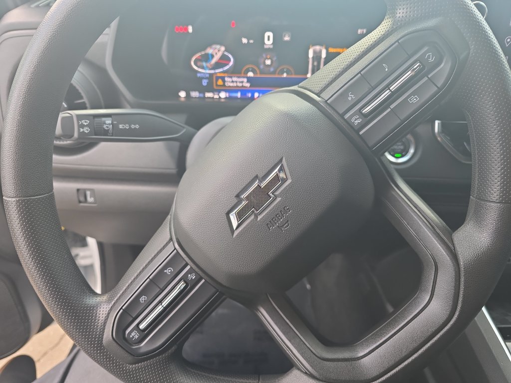 Used 2024 Chevrolet Colorado Trail Boss AWD/4WD image 13