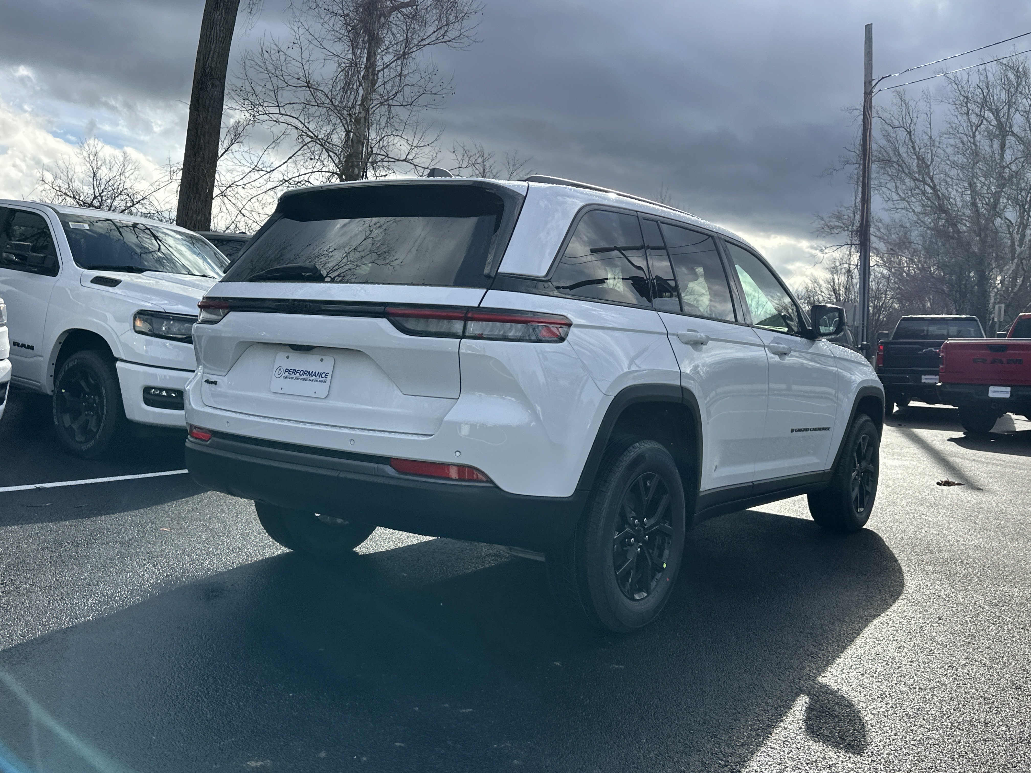New 2026 Jeep Grand Cherokee Altitude AWD/4WD image 18