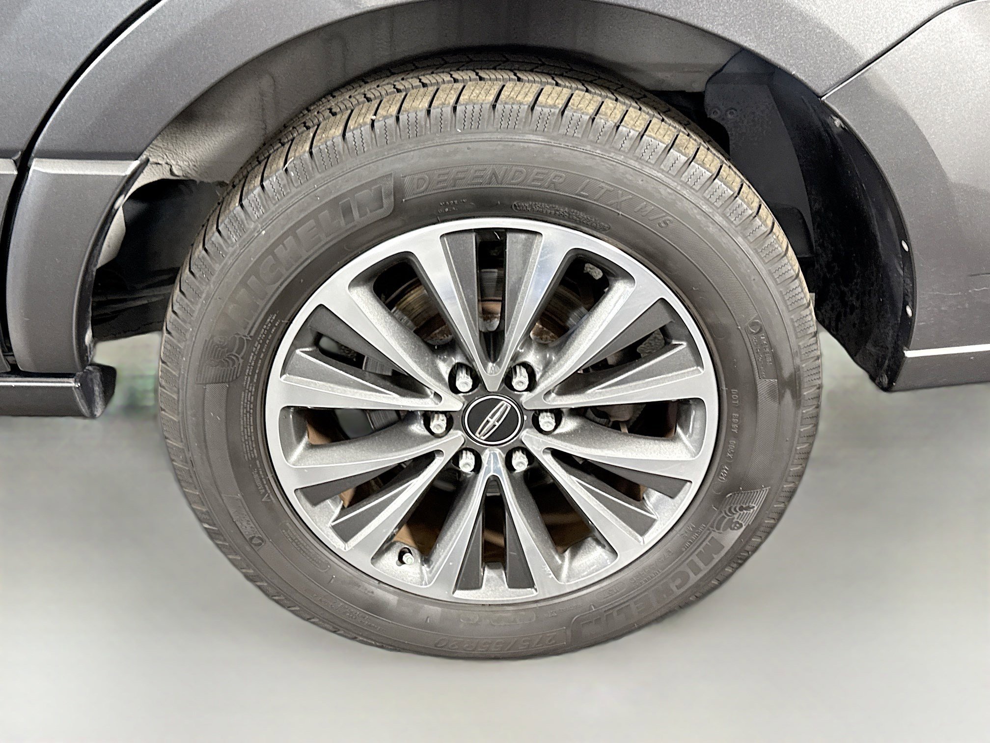 Used 2015 Lincoln Navigator 2WD image 37