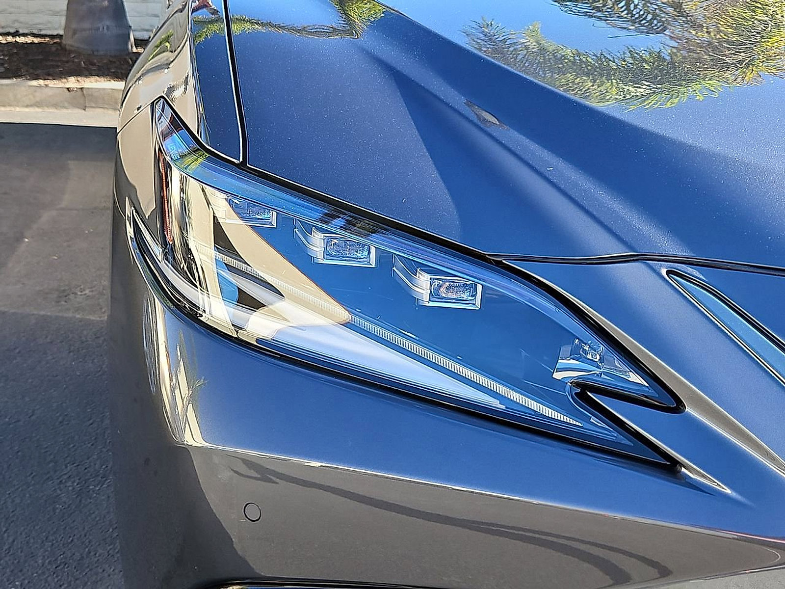 Certified 2024 Lexus ES 300h F Sport image 11