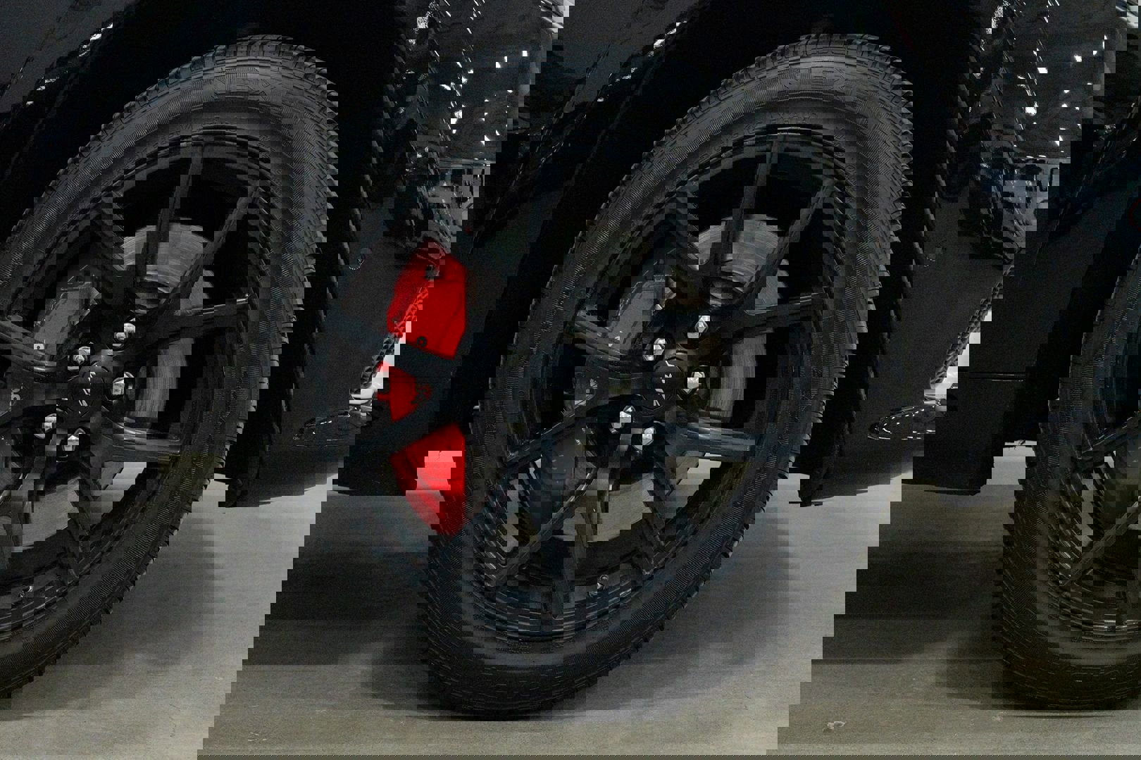 Used 2018 Jeep Grand Cherokee SRT w/ Trailer Tow Group IV image 13