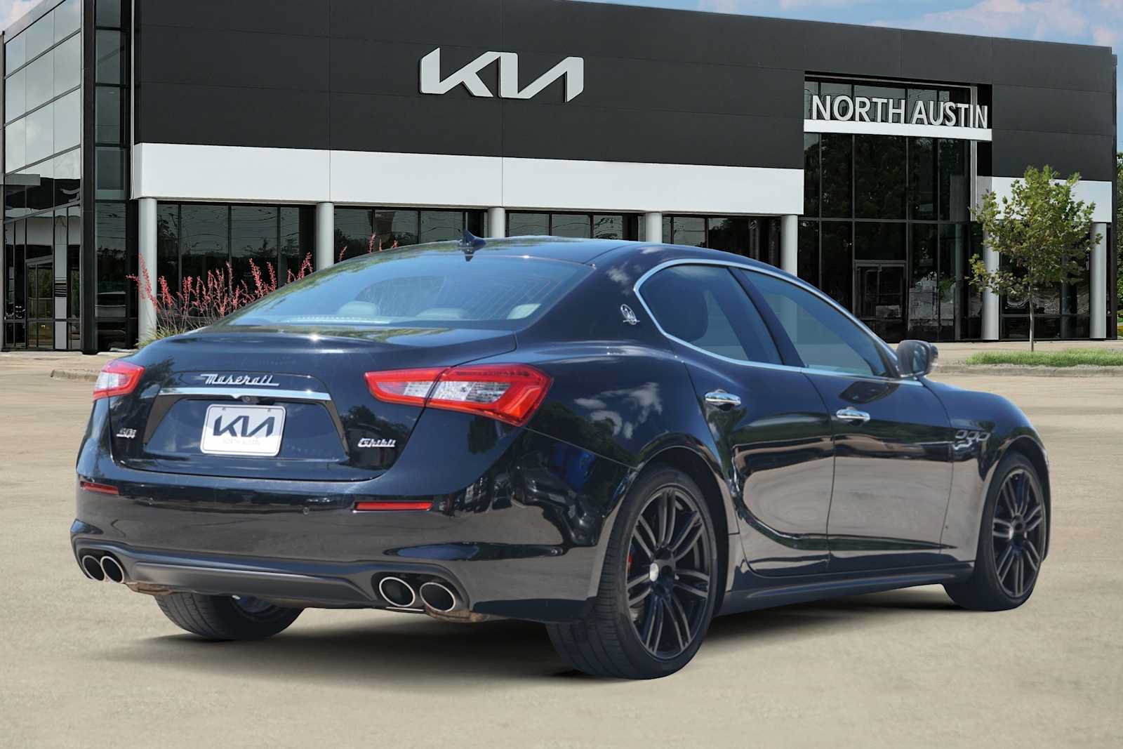 Used 2019 Maserati Ghibli S Q4 AWD/4WD image 4