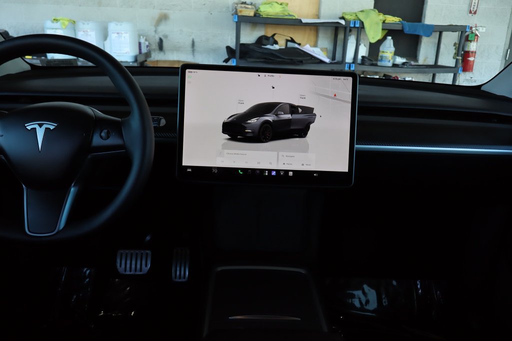 Used 2023 Tesla Model Y Performance AWD/4WD image 28