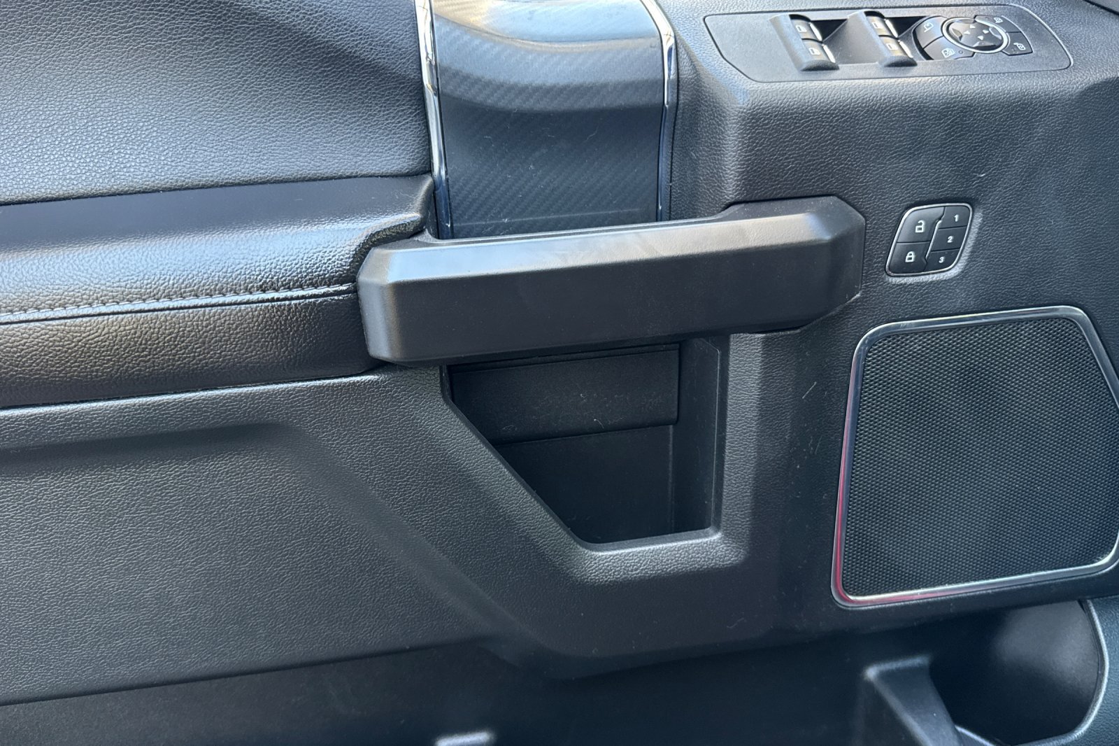 Certified 2018 Ford F150 Lariat RWD image 10
