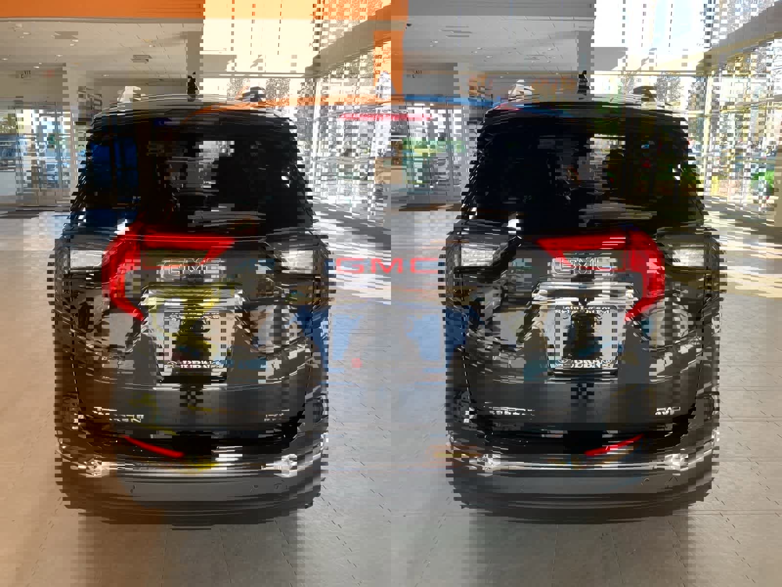 Used 2022 GMC Terrain SLT image 6