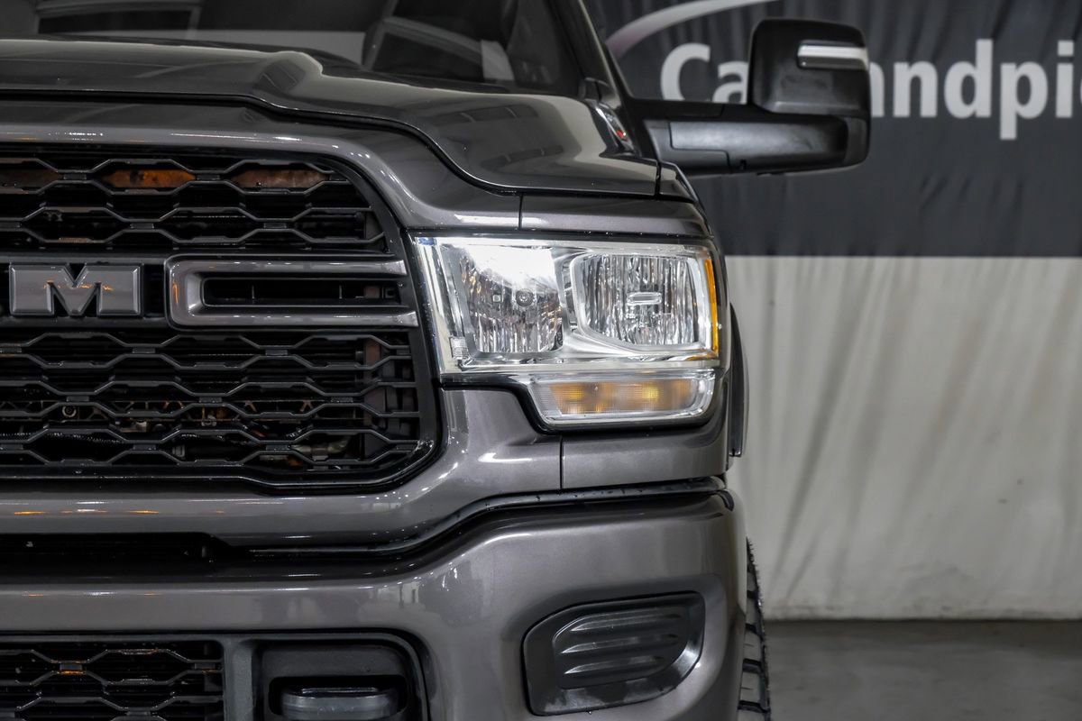 Used 2024 RAM 3500 Tradesman w/ Chrome Appearance Group image 40