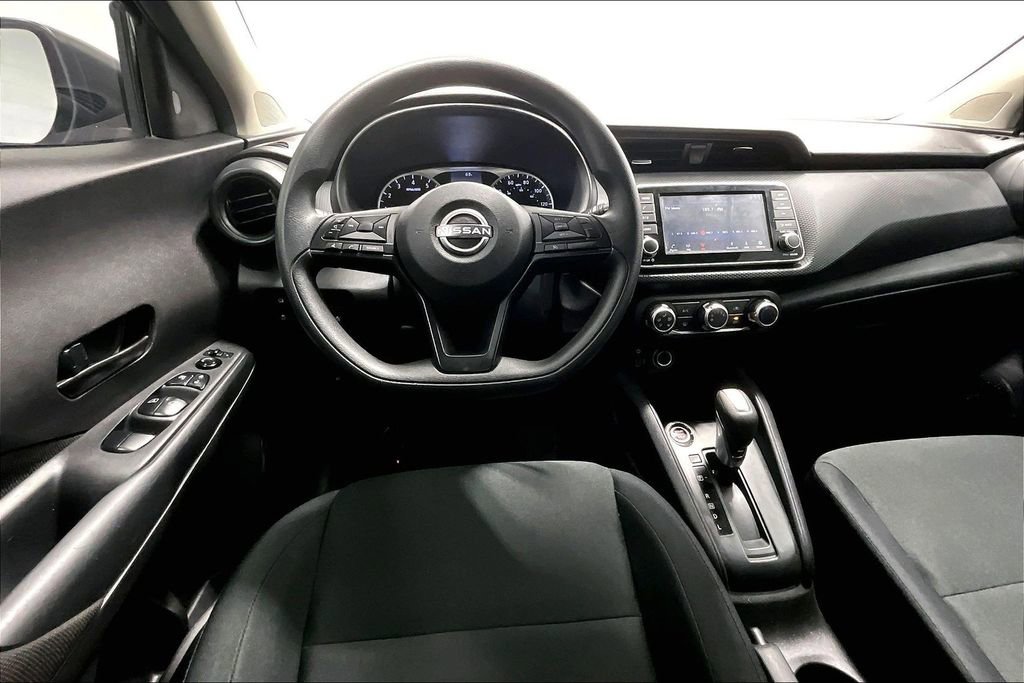 Used 2024 Nissan Kicks S image 7