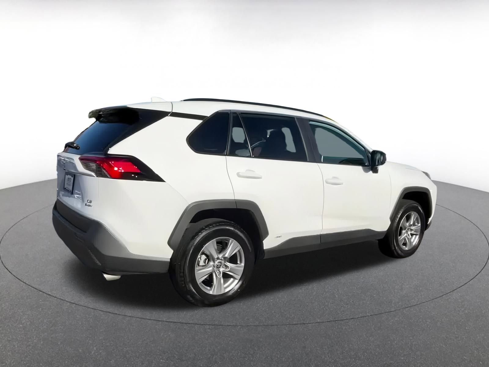 Used 2025 Toyota RAV4 LE image 14