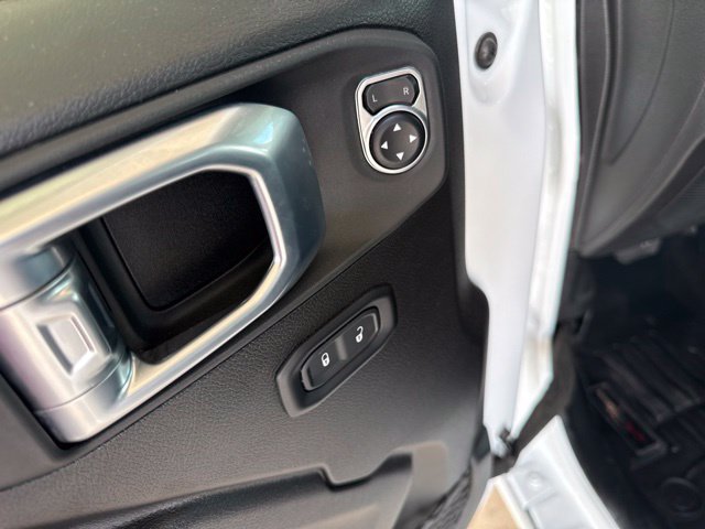Used 2025 Jeep Gladiator Sport AWD/4WD image 15