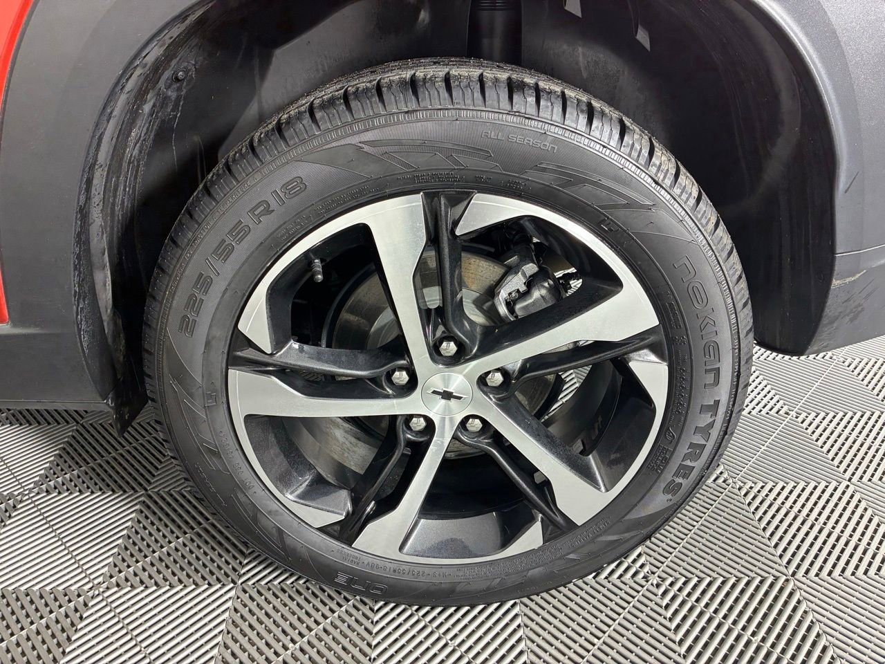 Used 2024 Chevrolet Trax RS w/ Driver Confidence Package image 34