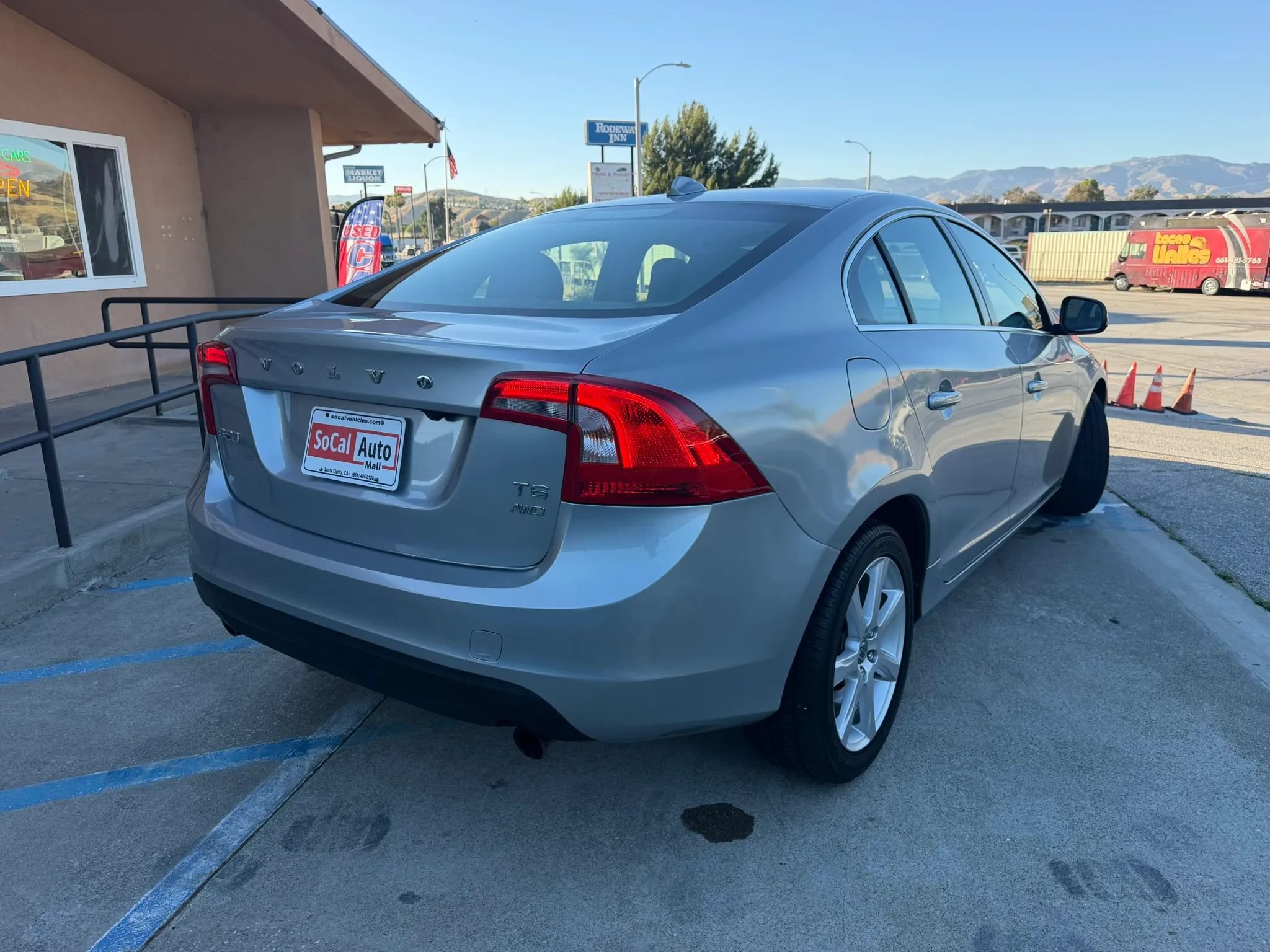 Used 2011 Volvo S60 T6 AWD/4WD image 3