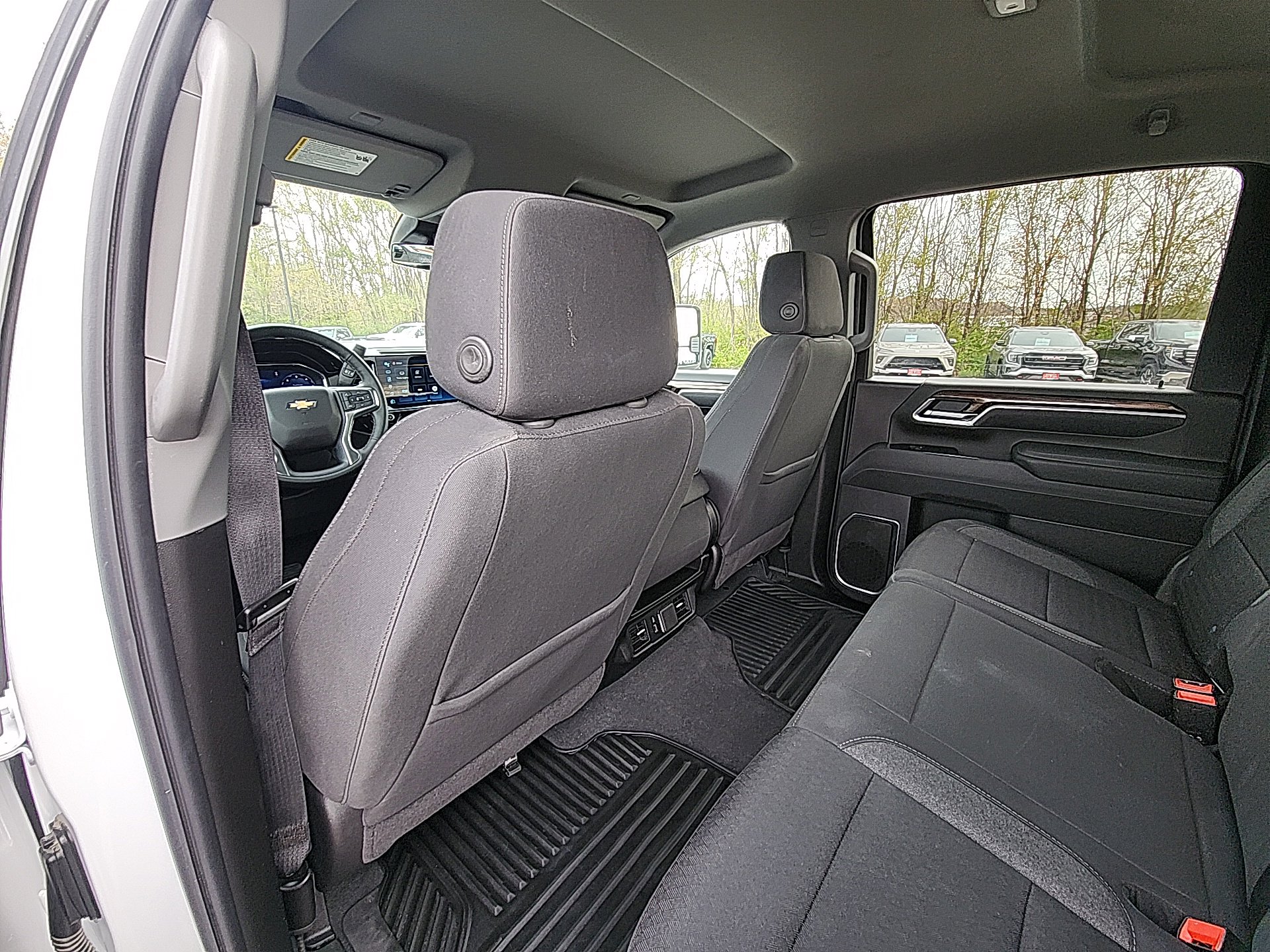 Used 2025 Chevrolet Silverado 2500 LT w/ Convenience Package image 28