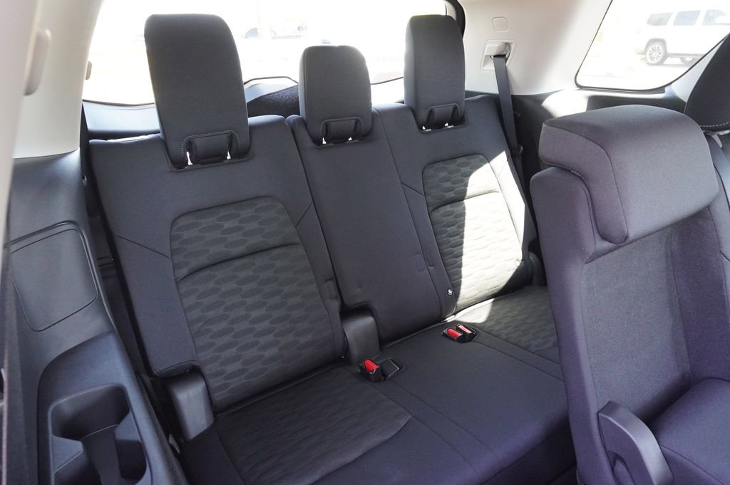 New 2025 Nissan Pathfinder SV image 10