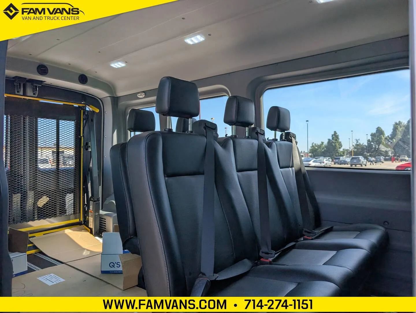Used 2023 Ford E-Transit Medium Roof RWD image 17
