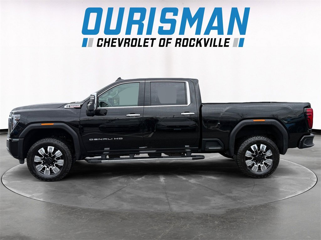Used 2025 GMC Sierra 2500 Denali image 3