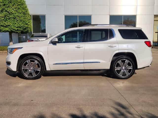 Used 2017 GMC Acadia Denali w/ Technology Package FWD image 3