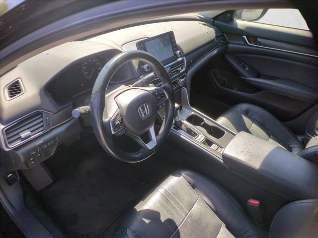 Used 2018 Honda Accord Touring image 10