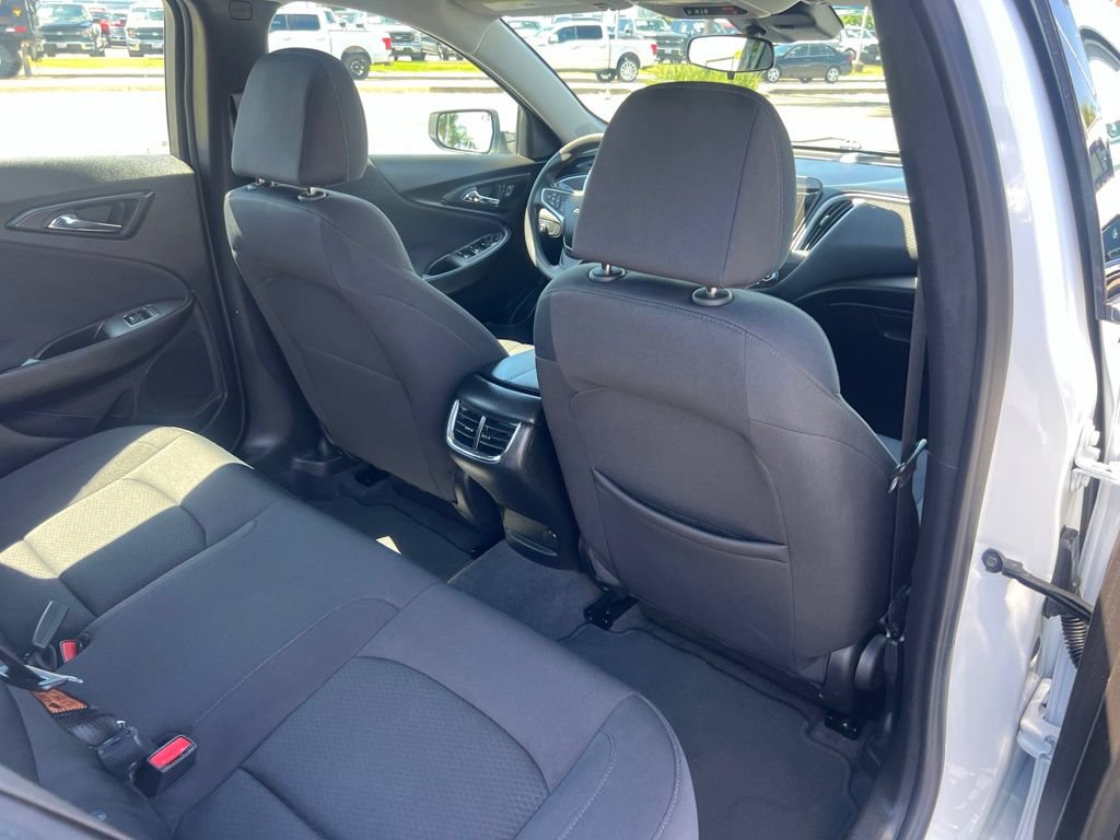 Used 2023 Chevrolet Malibu LT FWD image 38