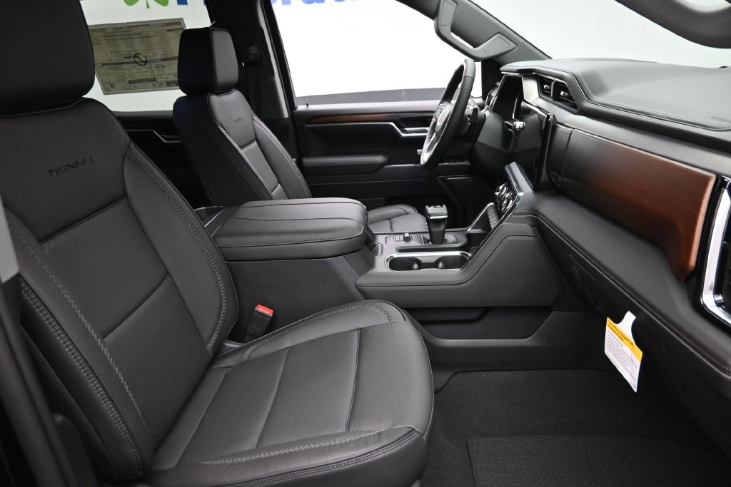 New 2026 GMC Sierra 1500 Denali AWD/4WD image 9