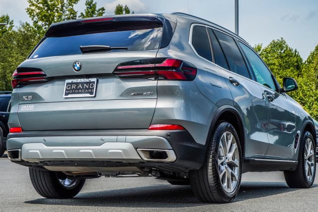 Used 2026 BMW X5 xDrive40i AWD/4WD image 13