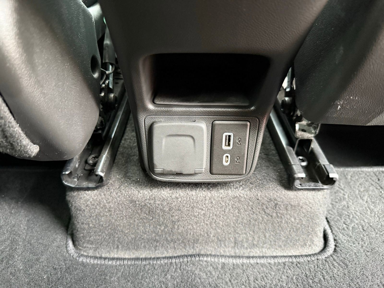 Used 2023 Chevrolet TrailBlazer RS w/ Convenience Package image 35