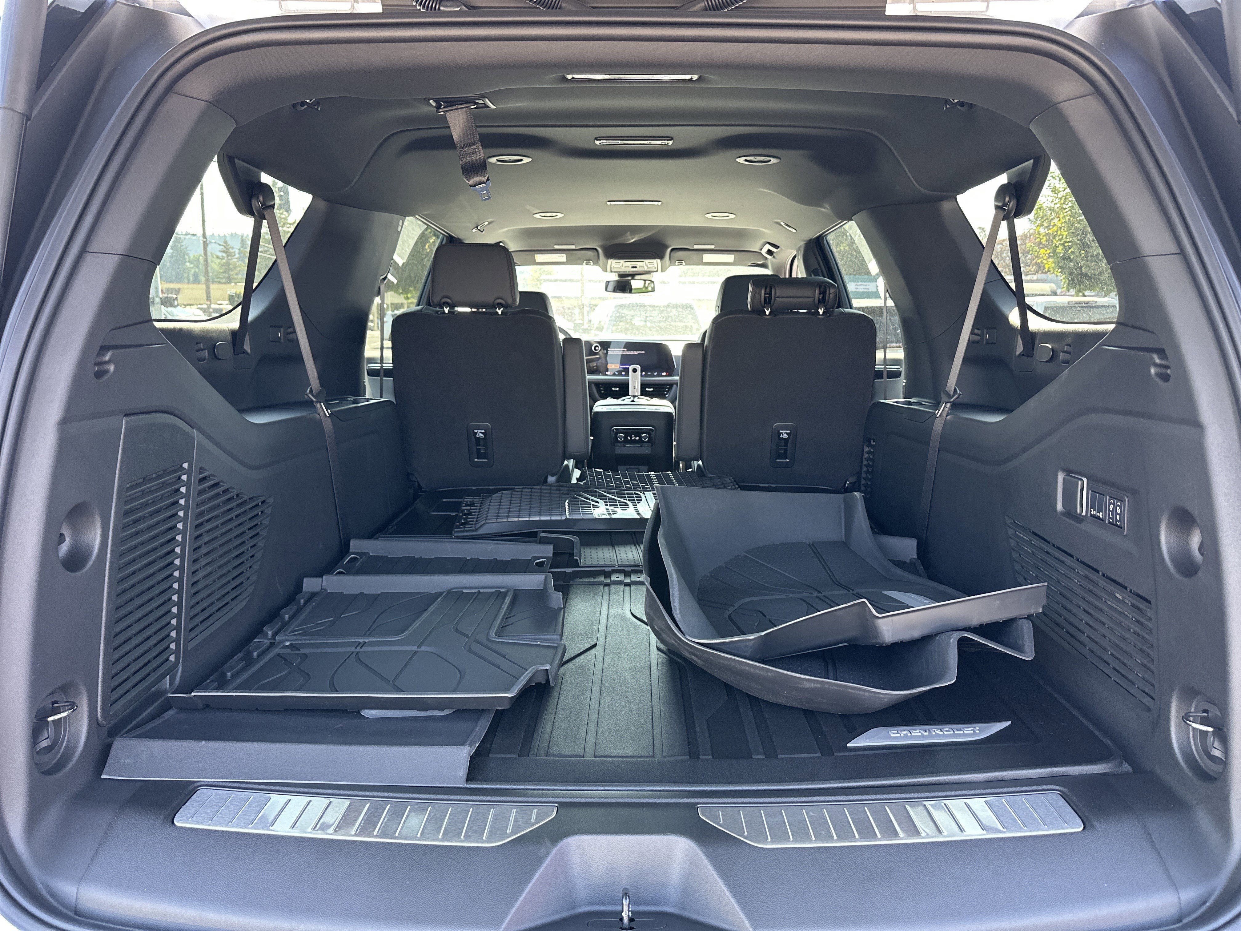 New 2025 Chevrolet Suburban RST w/ Comfort Package image 5