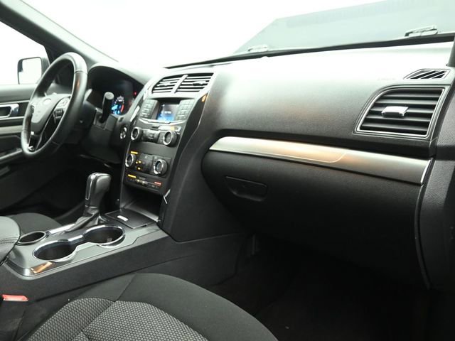 Certified 2018 Ford Explorer XLT image 26