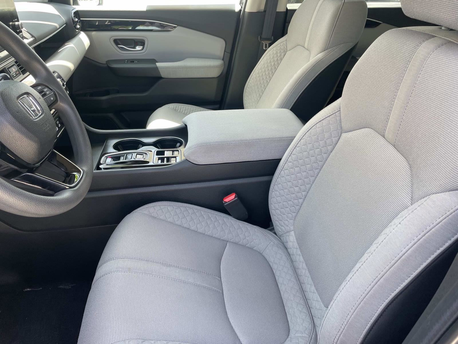 Certified 2024 Honda Pilot LX image 14