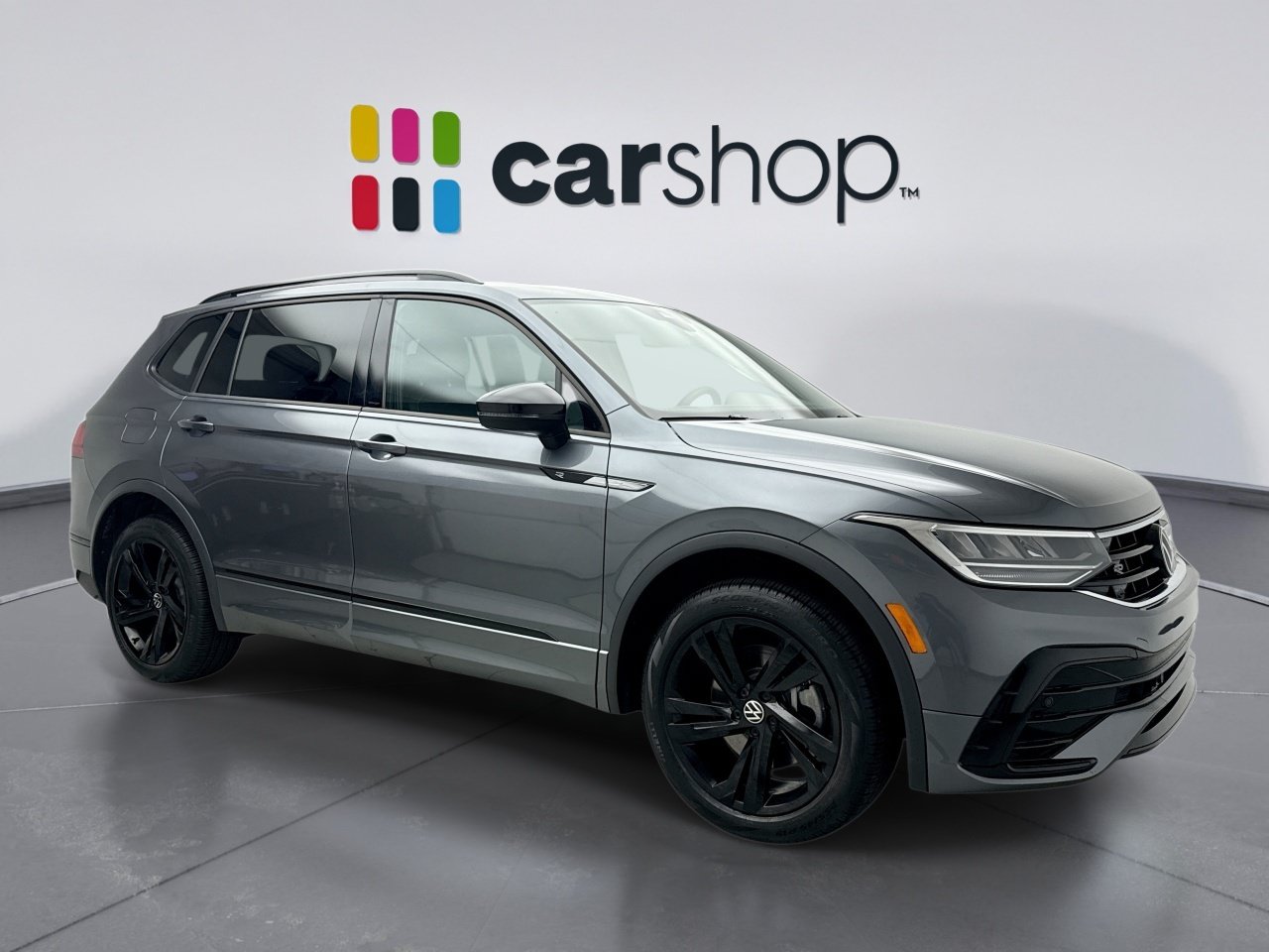 Used 2023 Volkswagen Tiguan SE R-Line FWD image 7