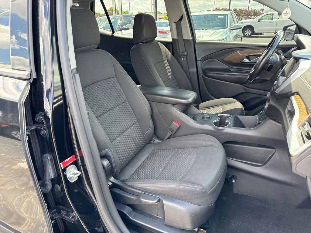 Used 2020 GMC Terrain SLE FWD image 25