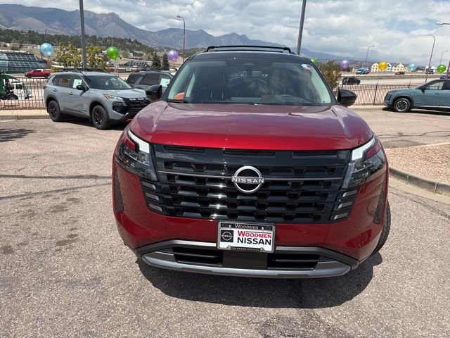 New 2026 Nissan Pathfinder Platinum w/ Cargo Package AWD/4WD image 2